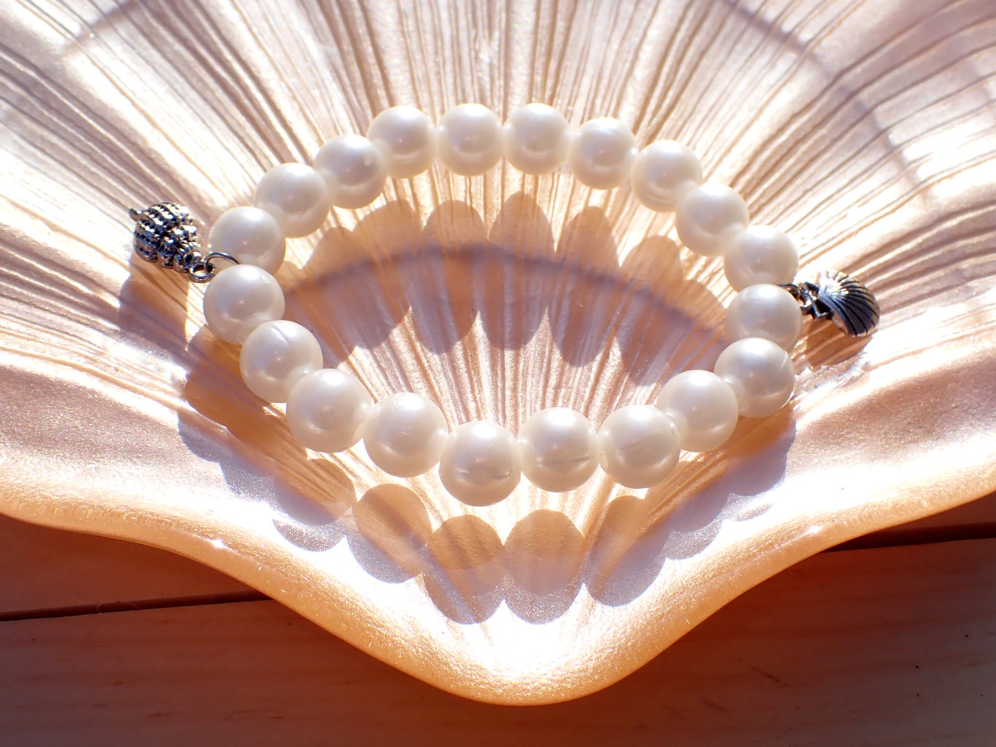 Seashell dainty Charm Beaded Bracelet