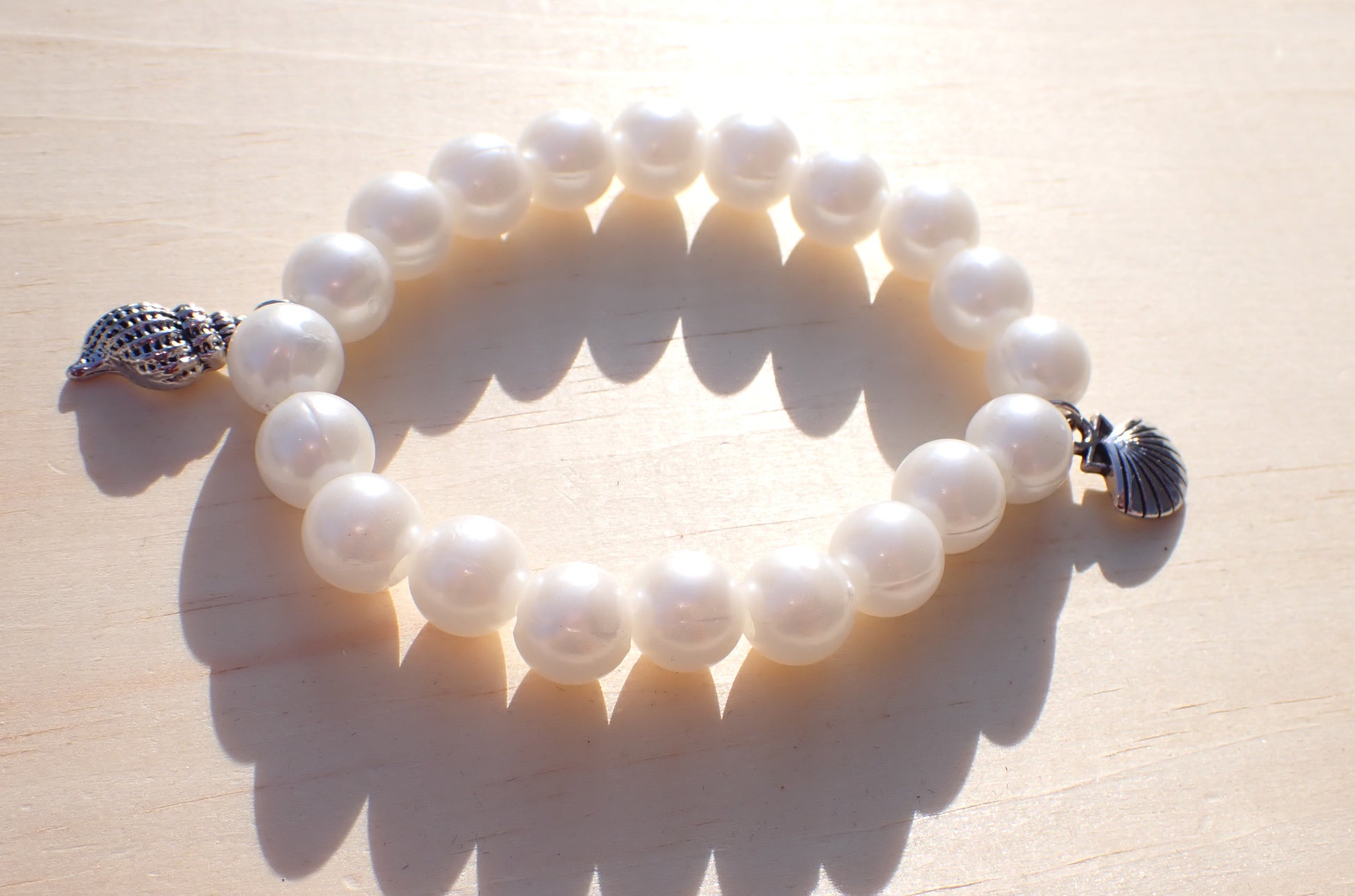 Seashell dainty Charm Beaded Bracelet