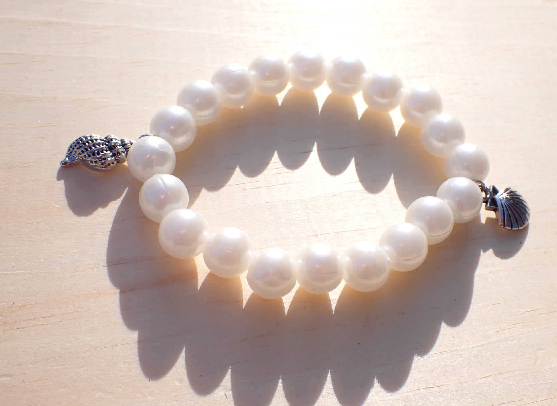 Seashell dainty Charm Beaded Bracelet