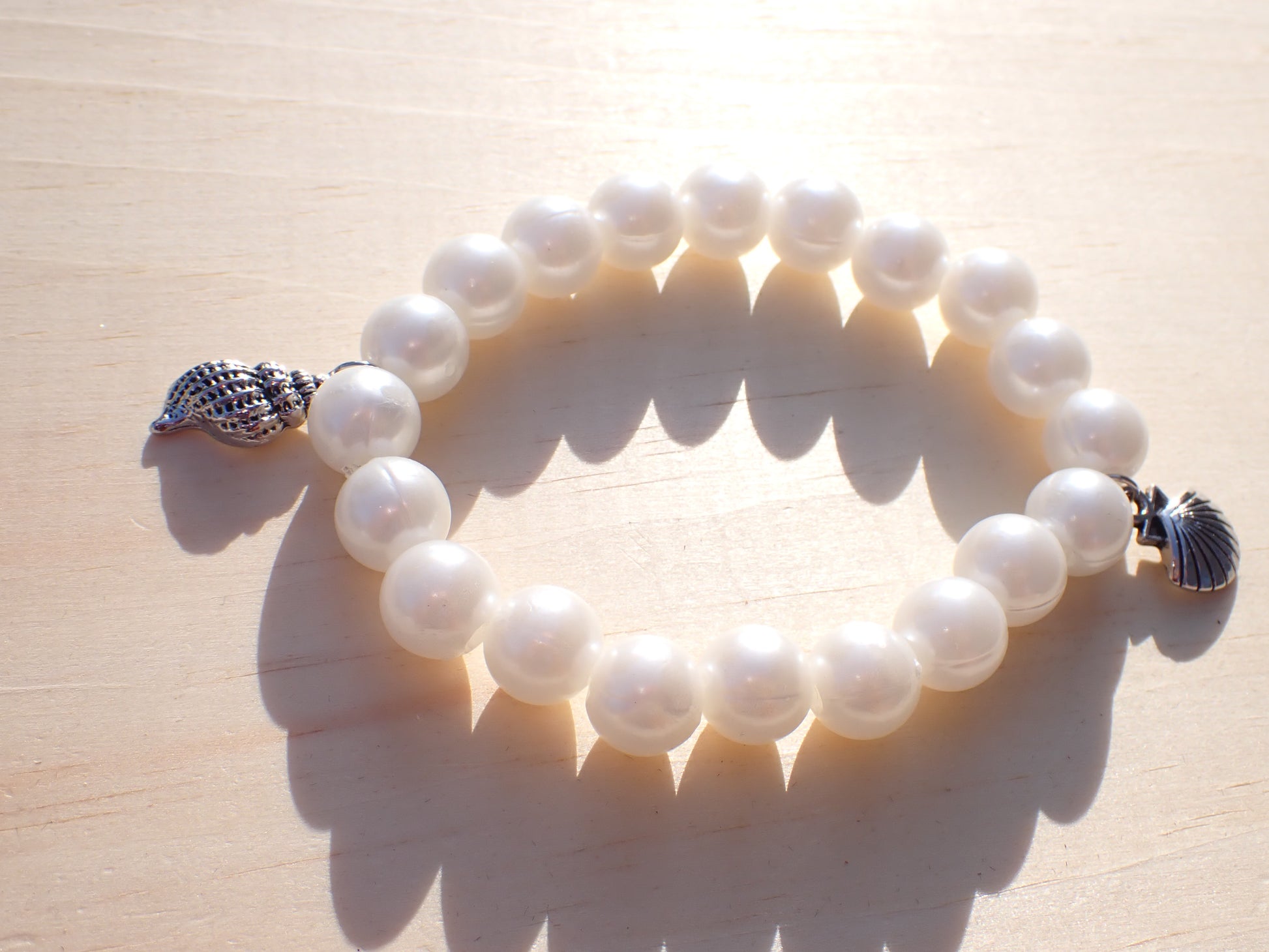 Seashell dainty Charm Beaded Bracelet