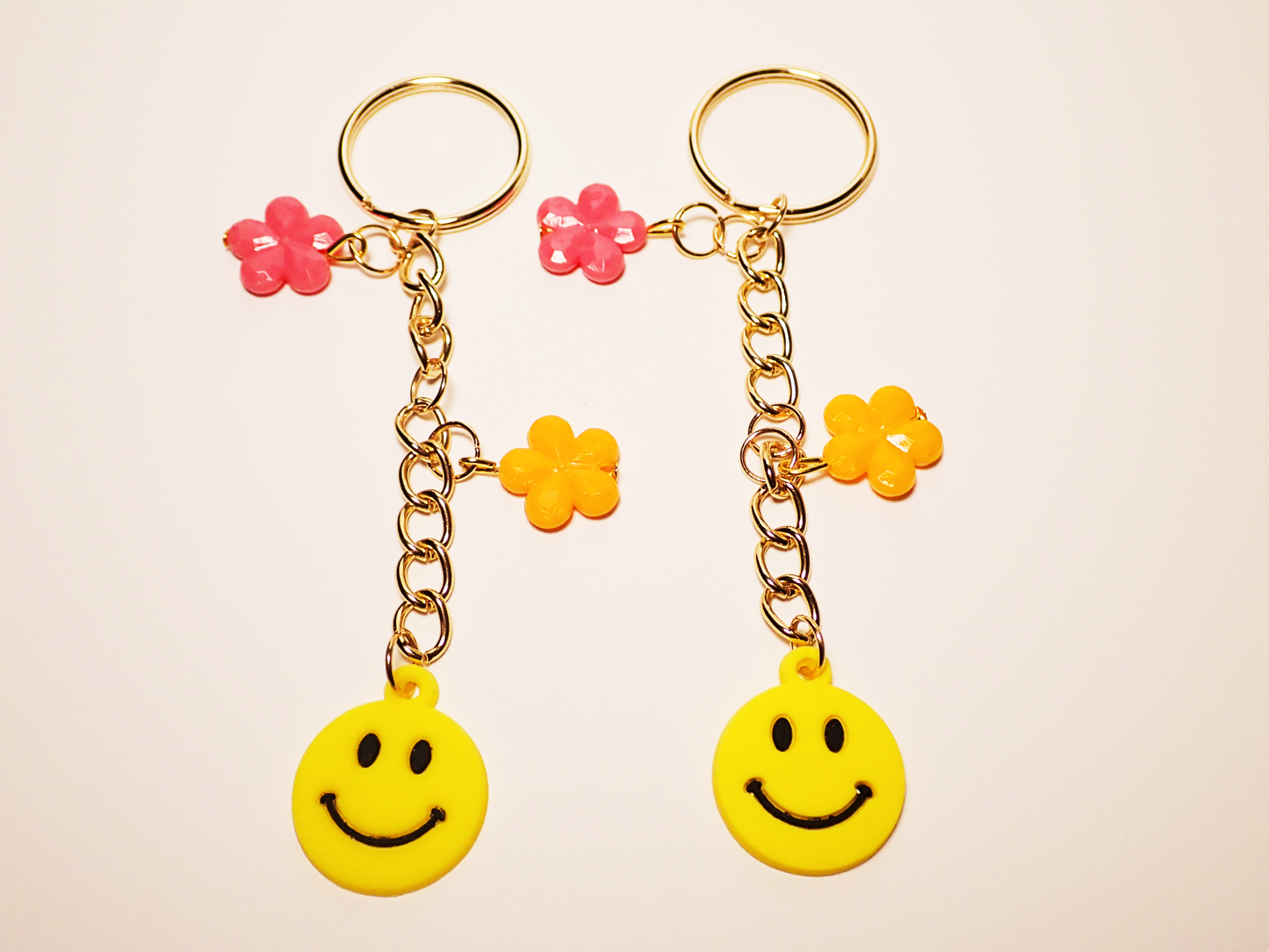 Limited Smiley Cheerful Decorative keychain